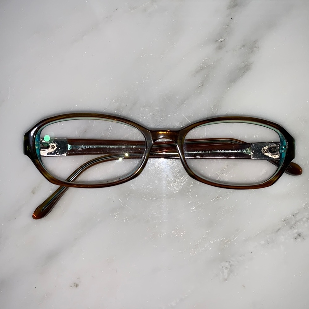 Beautiful Sama Carmen Round  Cat Eye Frame  Size 52-17-143